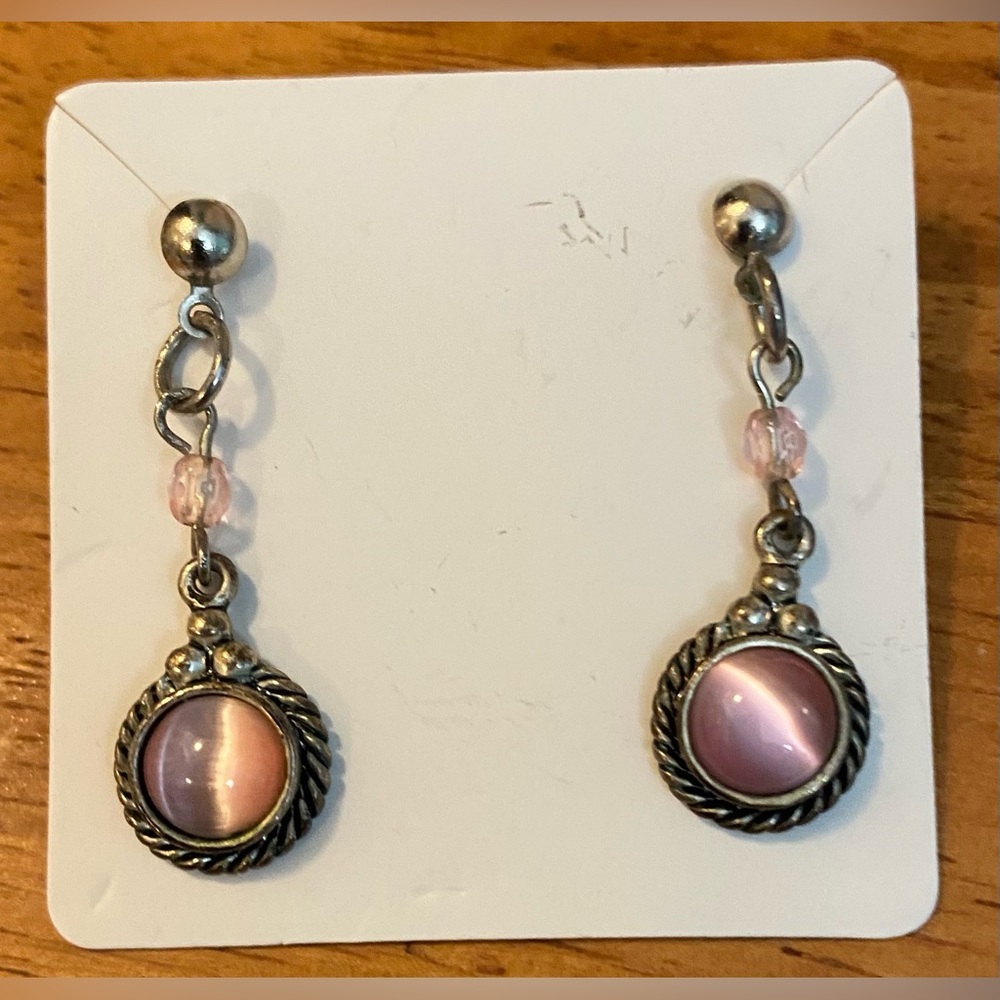 Vintage Pretty Cat’s Eye dangle earrings